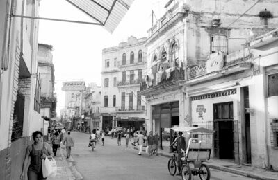 Street scene: Havana, Cuba, 2002