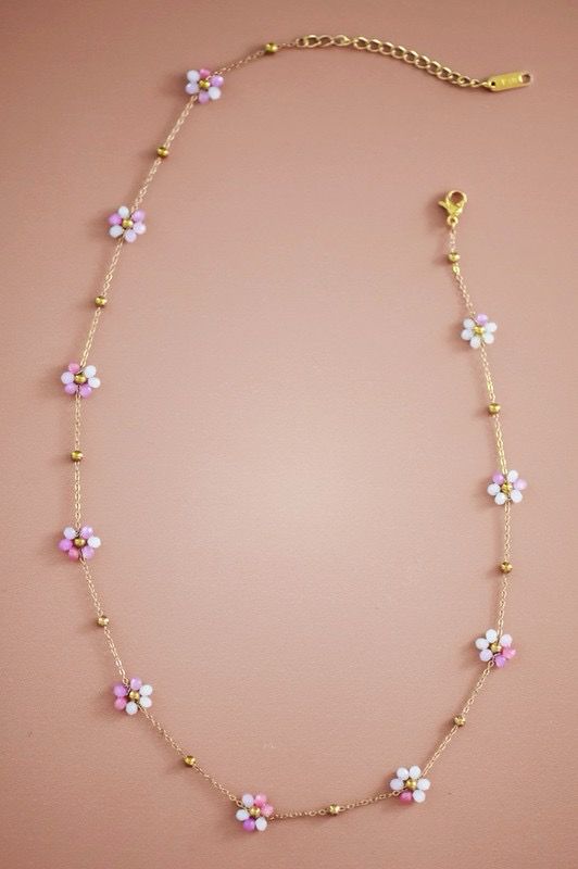 Flower Beads Chain Necklace