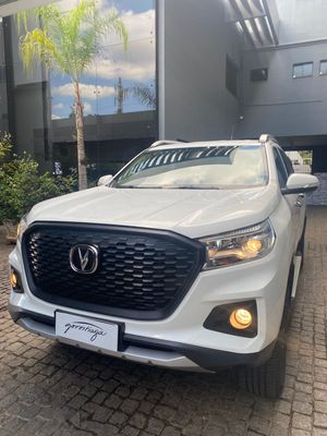 HUNTER 4X2  LUXURY
