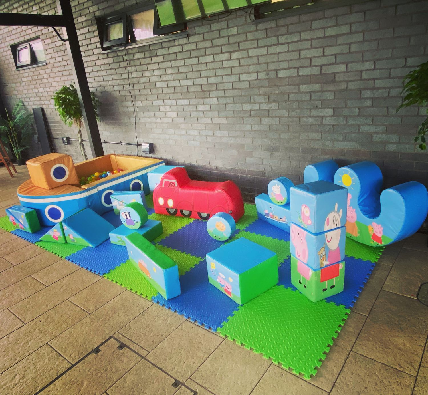 Peppa Pig soft play set large £99