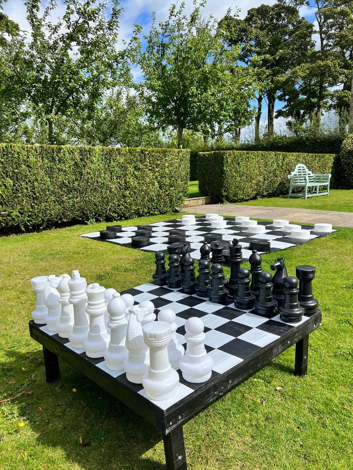 Giant Chess set 1m x 1m Giant Chess set 1m x 1m