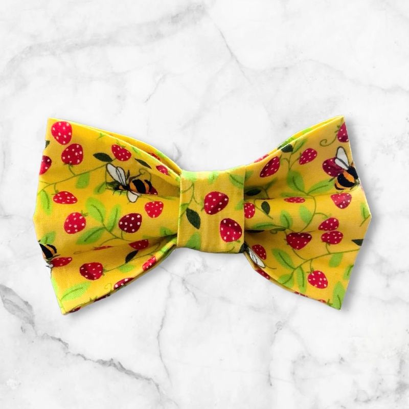 Dog Bow Bees Lightweight 100% Cotton