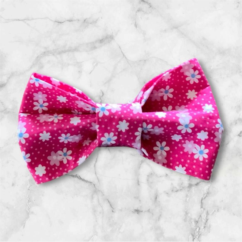 Pink Daisies Dog Bow Lightweight 100% Cotton