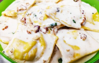 Ravioli con gorgonzola e noci