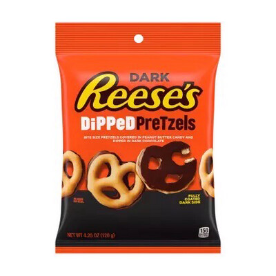 Reese’s Dipped pretzel 🥨 