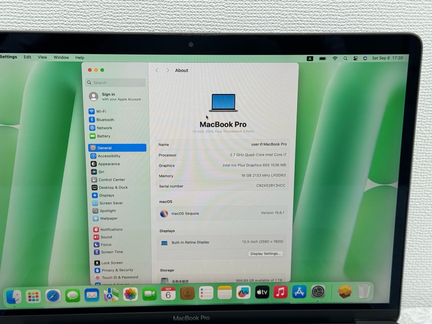 MacBook Pro 13” 2018 4 Thunderbolt 3 Ports Core i7 16GB 1TB