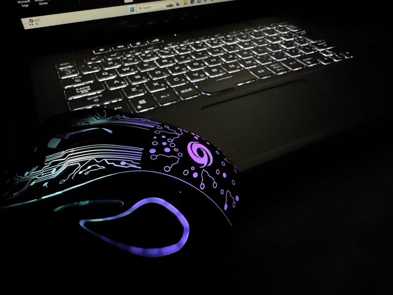 ASUS