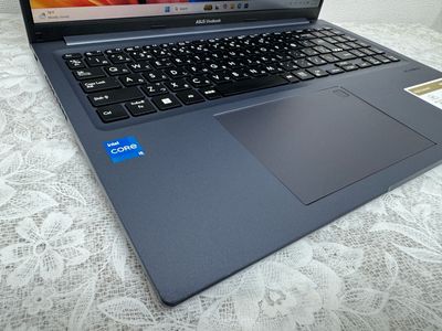 ASUS