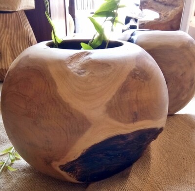 BALL VASE