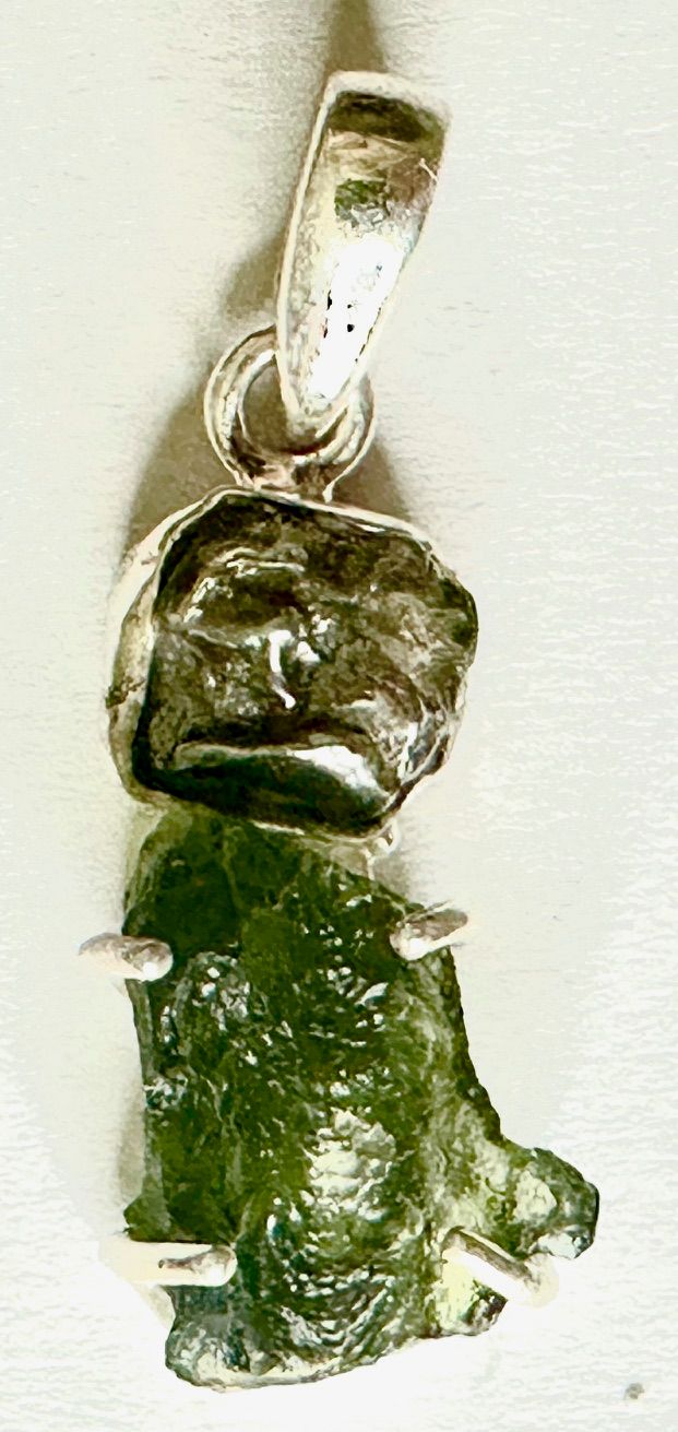 Moldavit und Metall Meteorit &quot;Sternschnuppe&quot; Nr. 1