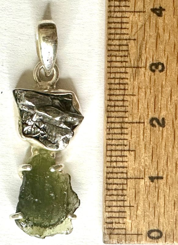 Moldavit und Metall Meteorit &quot;Sternschnuppe&quot; Nr. 2