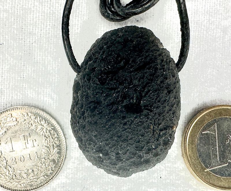 Cintamani Stone Anhänger mit Lederband Nr.3