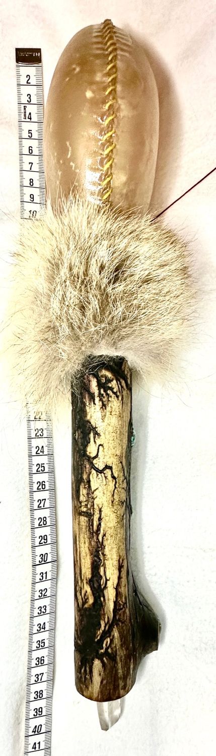 Wolf Schamanen Rassel