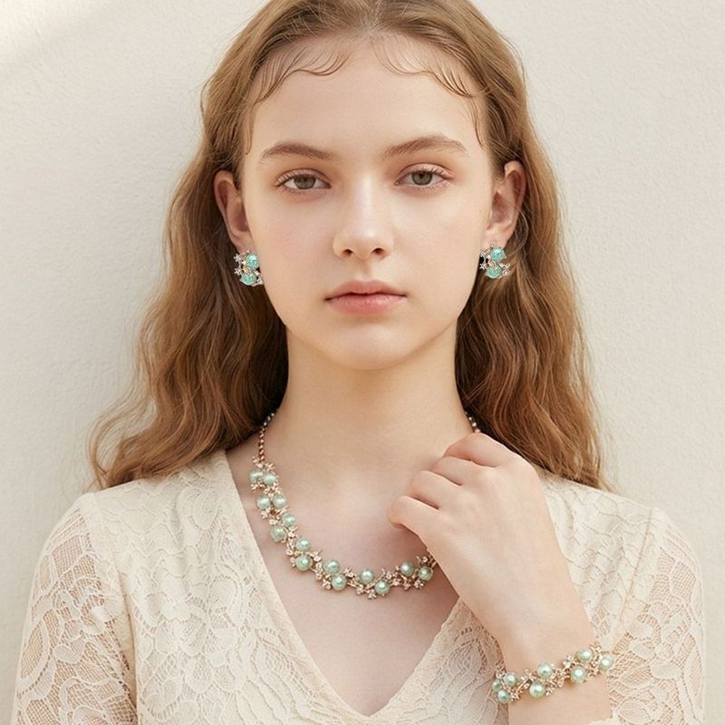 The Helena Set
