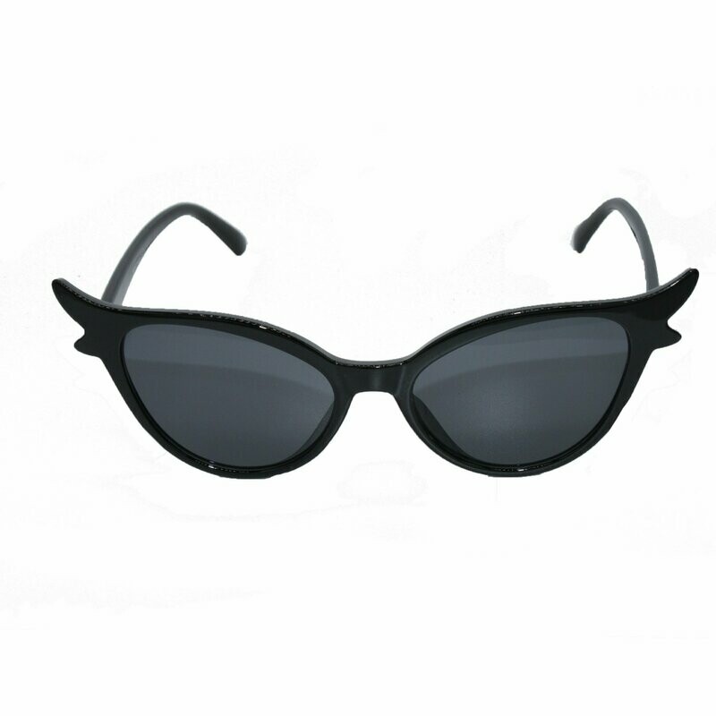 Amelia Cat Eye Vintage Look Sunglasses- Black