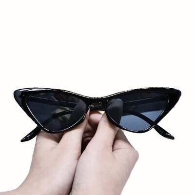 Retro Cat Eye Punk Sunglasses- Black