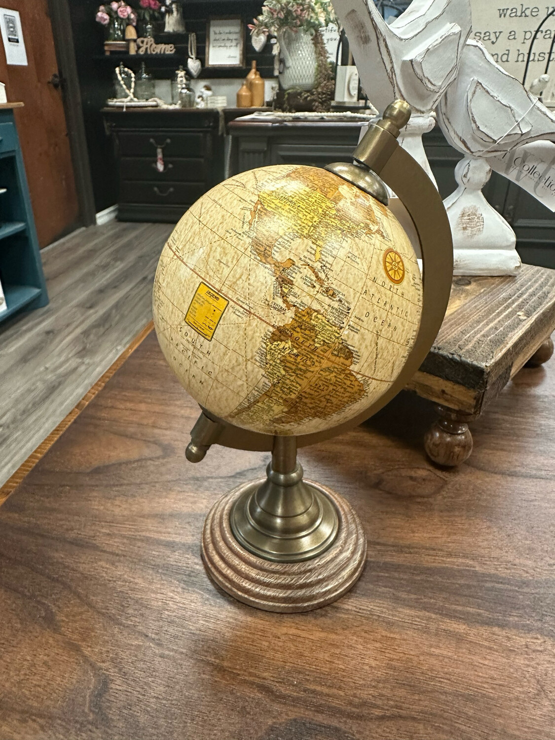 Yngs World Globe Decoration 8x5