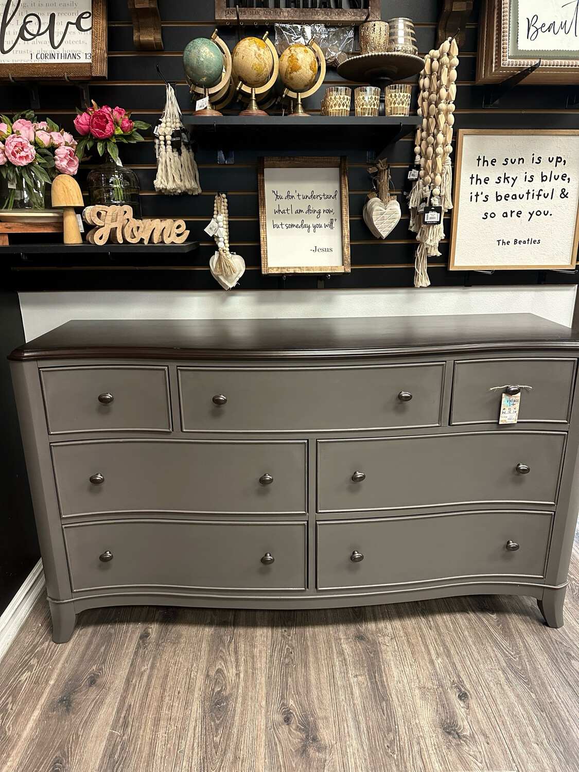VV Gravel Road Dresser 62x18x36