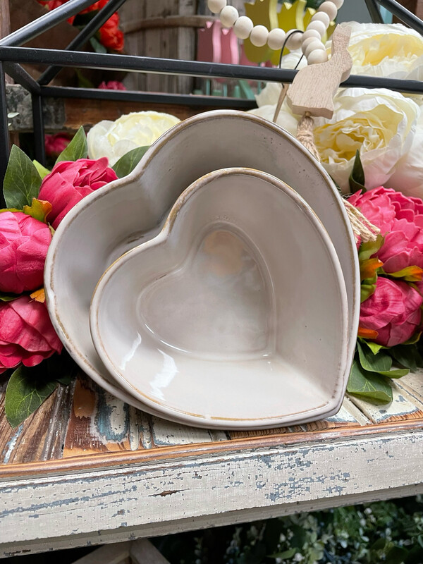 Pdg Sm Heart Shaped Bowl 5.2x5.9x2.8