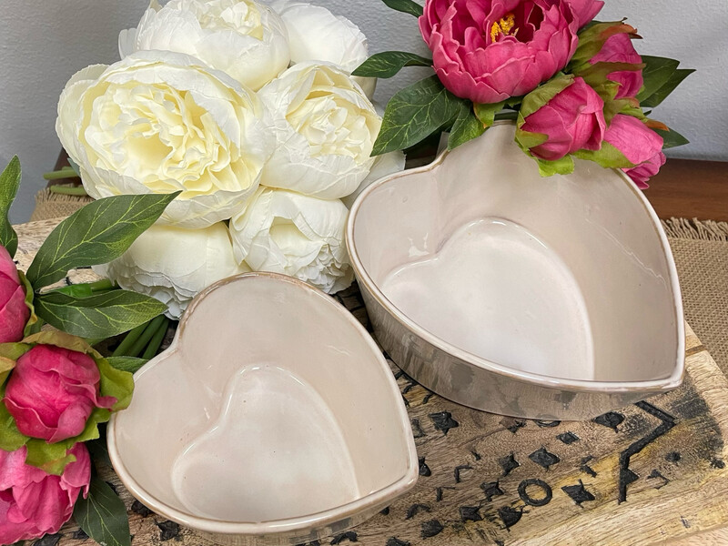 Pdg Sm Heart Shaped Bowl 5.2x5.9x2.8