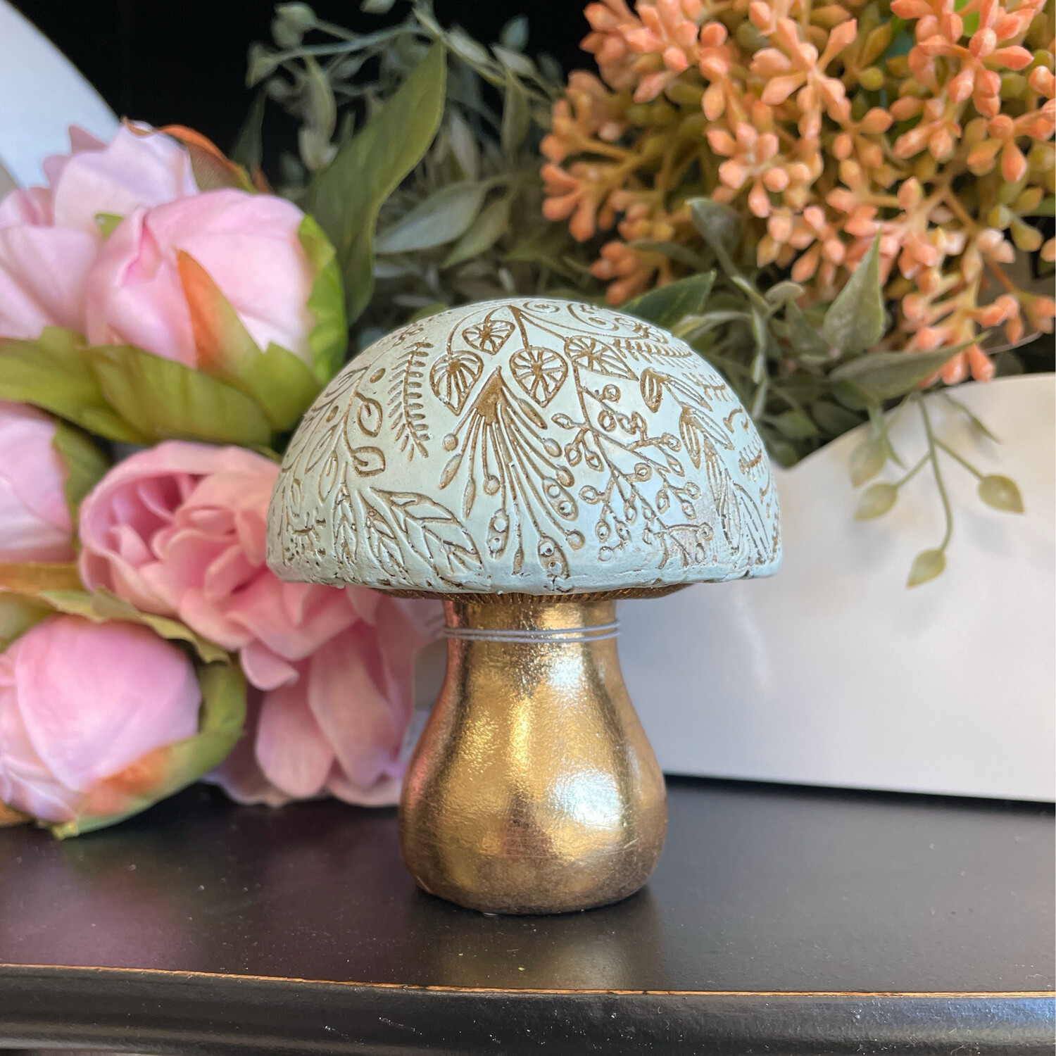 Yng Sm Blue Resin Mushroom