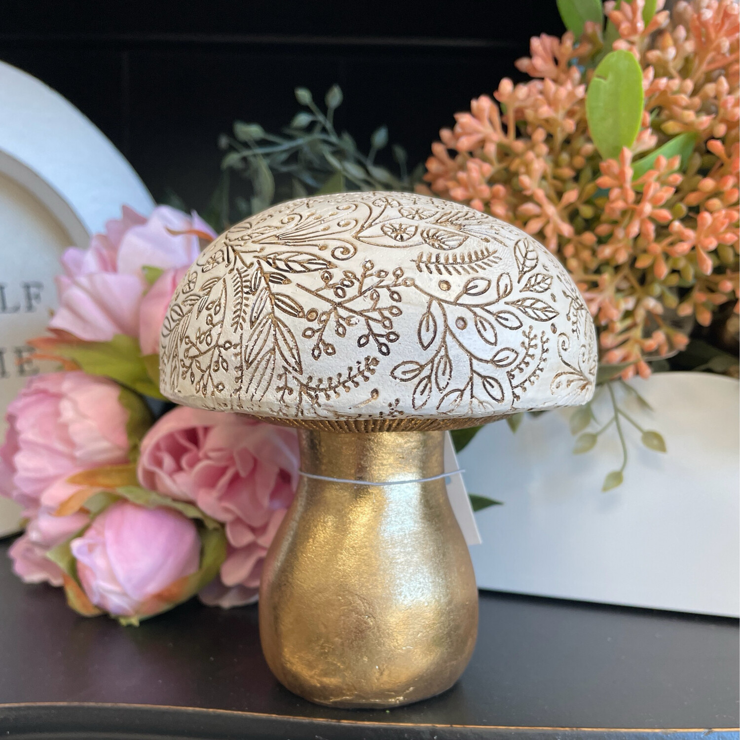 Yng Lg White Resin Mushroom