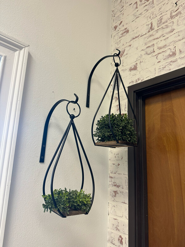 WTC Sm Teardrop Candle Holder/Shelf 13.2x5.75x4