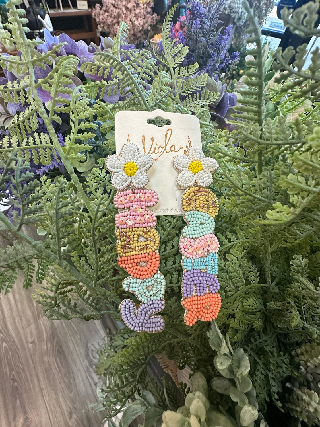 DAV Beaded Pastel Happy Easter