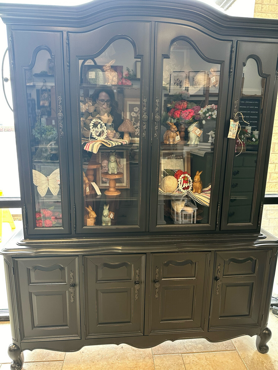 VV LB Hutch 58x73x16 Sale
