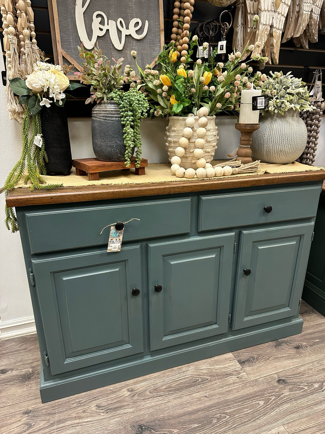 VV Stormy Cabinet 47.5x17x32