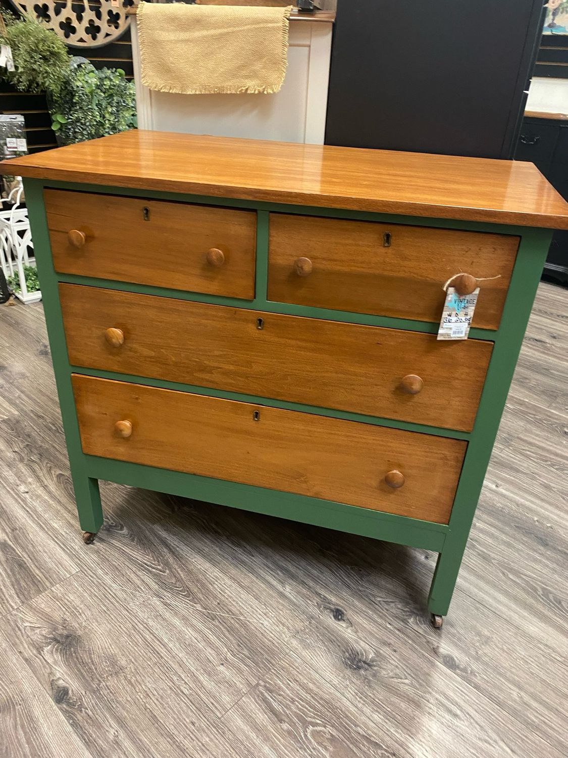 VV English Ivy 4Dchest 36x20x35.5