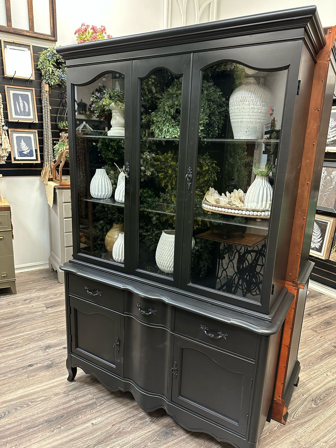 VV Black Hutch 45x16x70