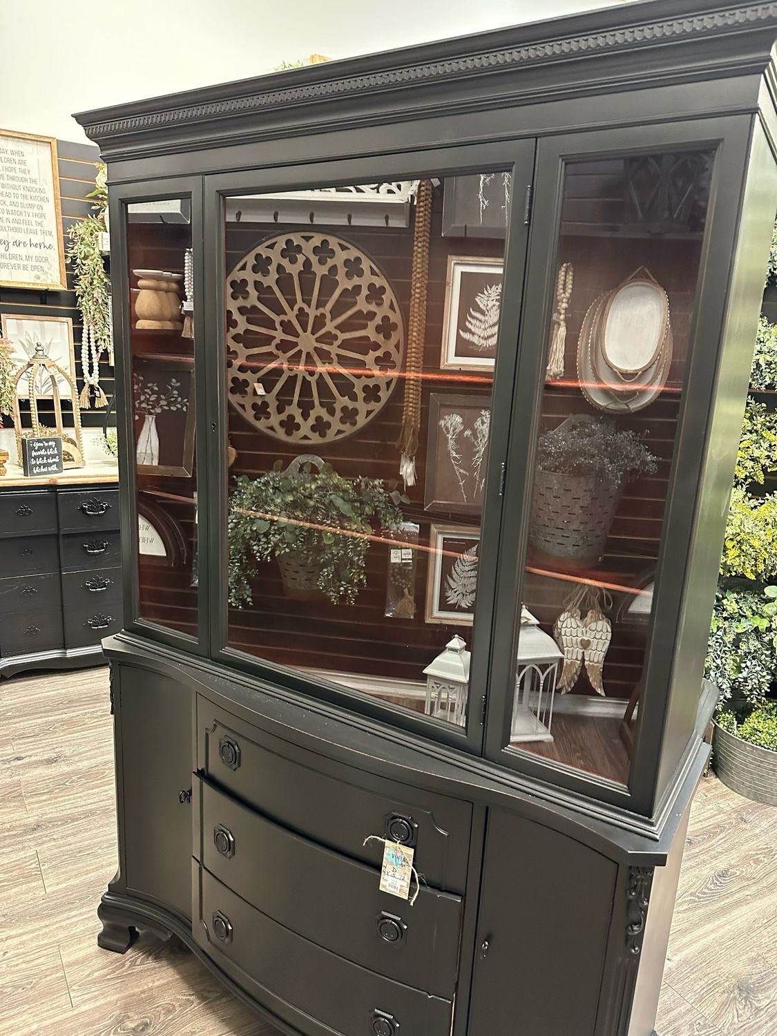 VV Lb Hutch 48x15x72