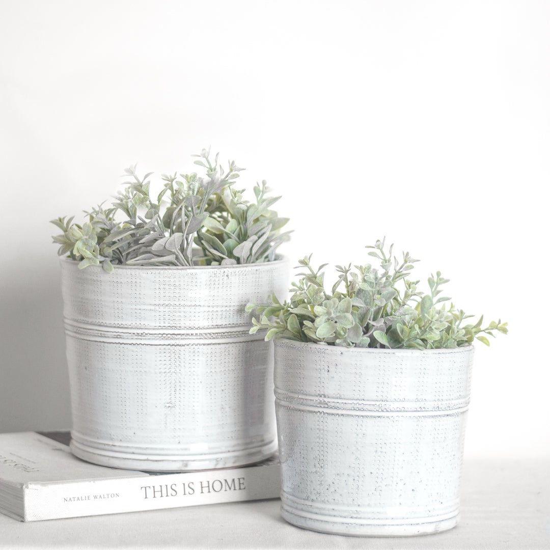 Pdg Lg White Planter 7.5x6.75