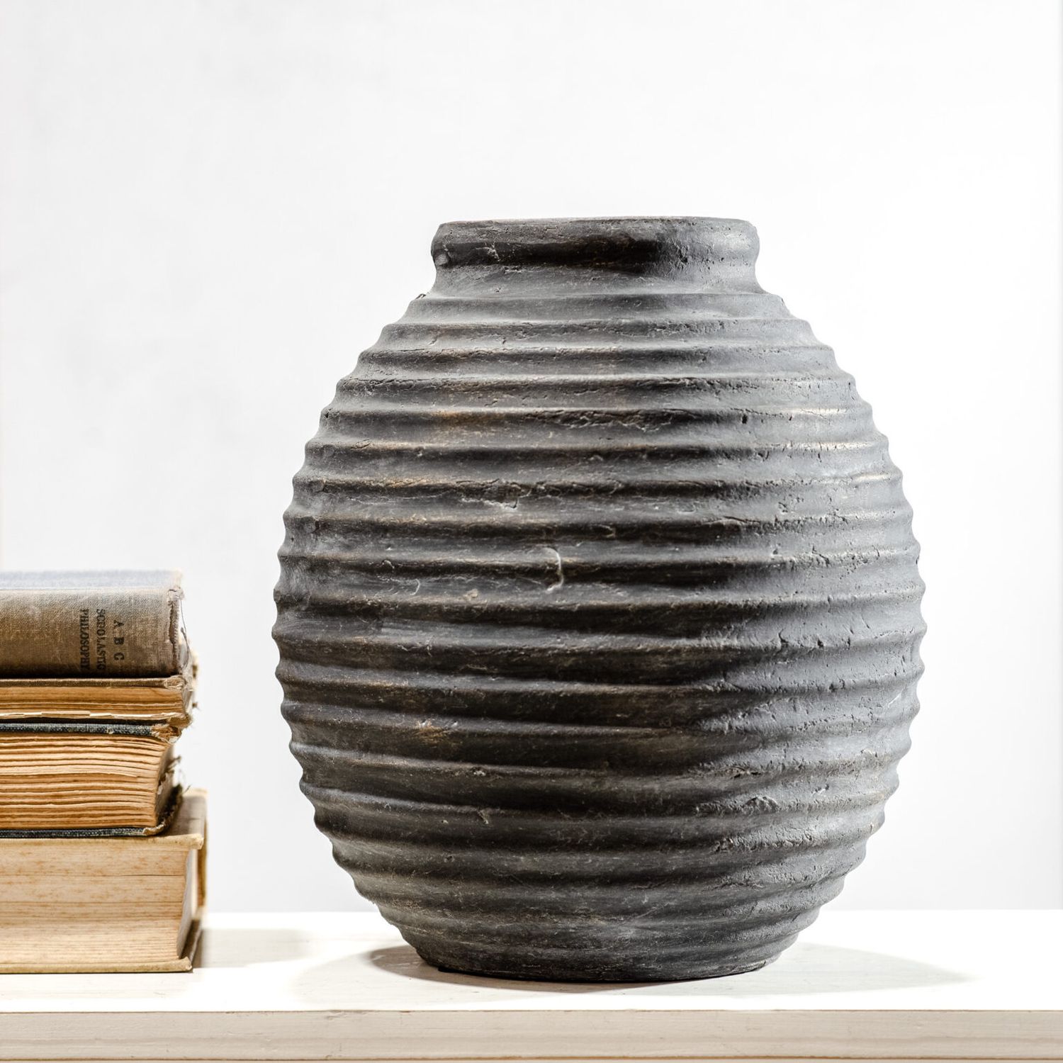PDG 10.25&quot; Blk Terra Line Vase