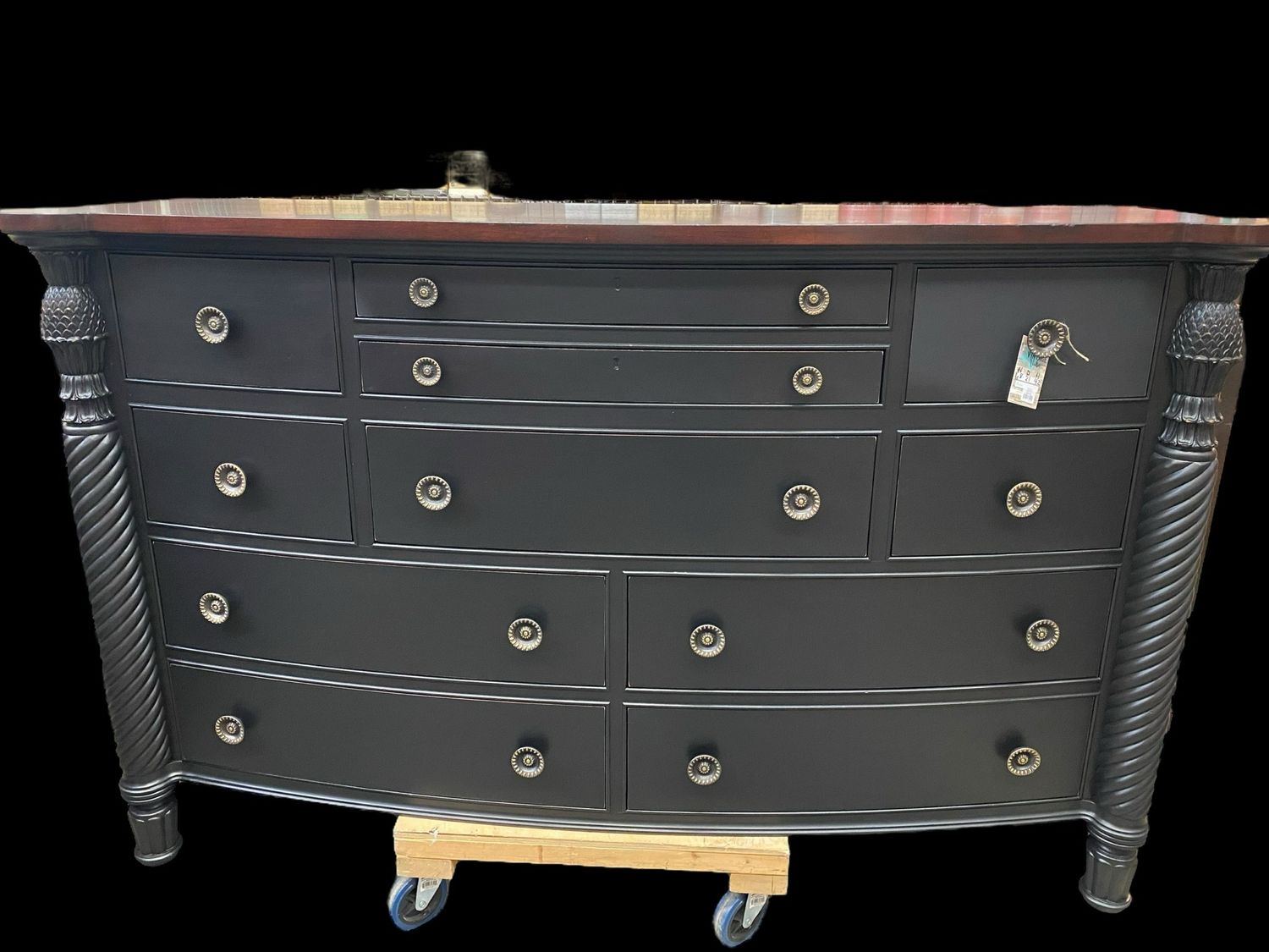 VV Anchor Dresser 68x21x42