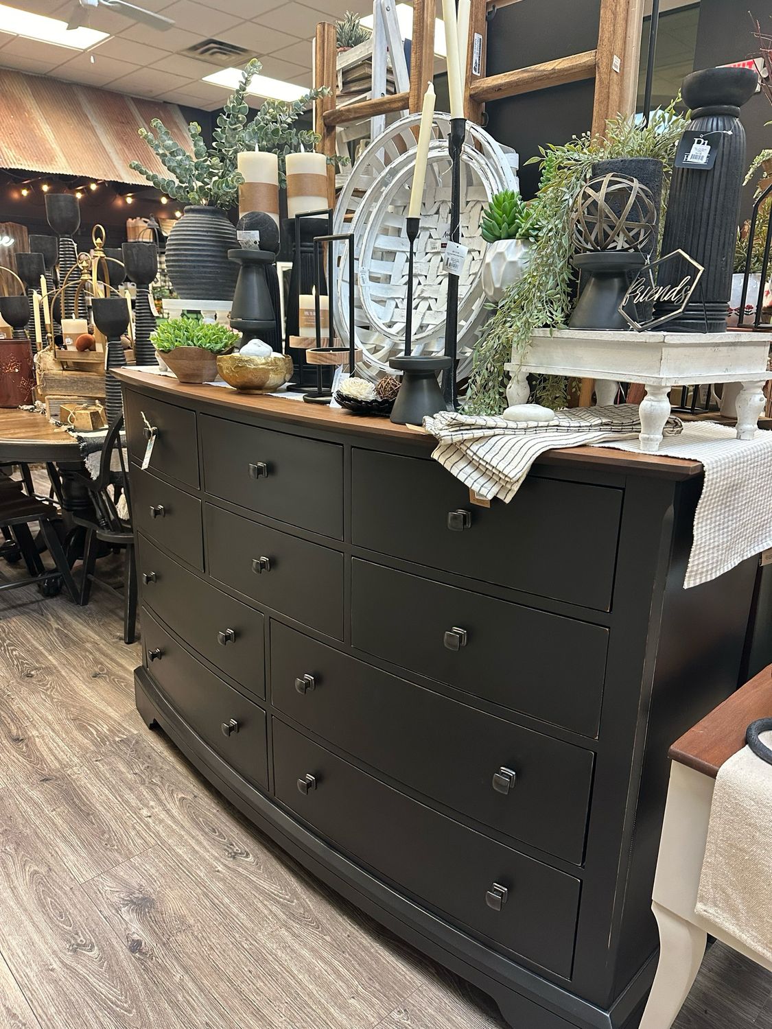 VV Anchor Dresser 68x20x43 sale 