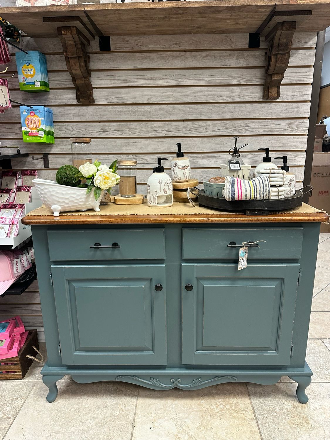 VV Stormy Cabinet 46x18x33.5