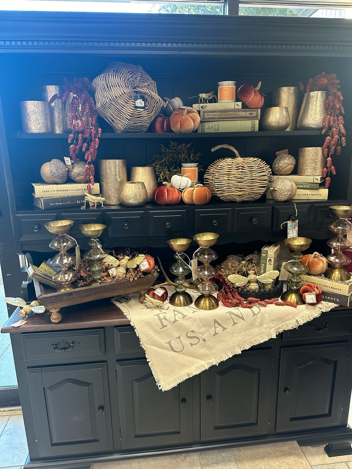 Vv Hutch LB 60x18.5x75