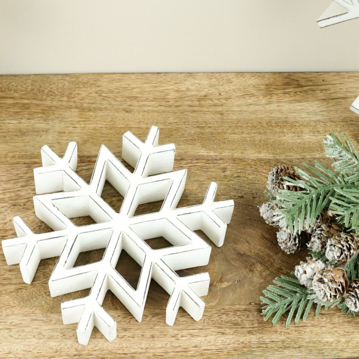 Pdg 8&quot; White Wash Wood Snowflake