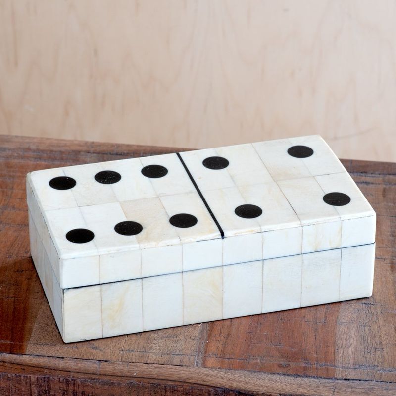 Pdg Domino Box w/dominoes