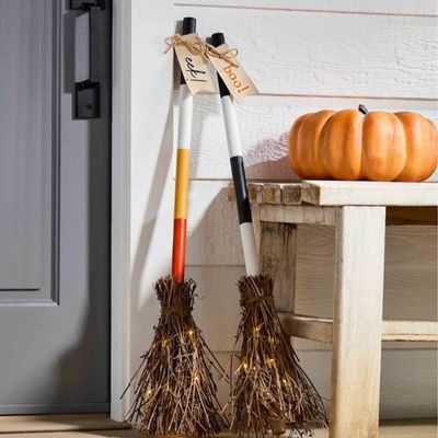 Witches/Broom