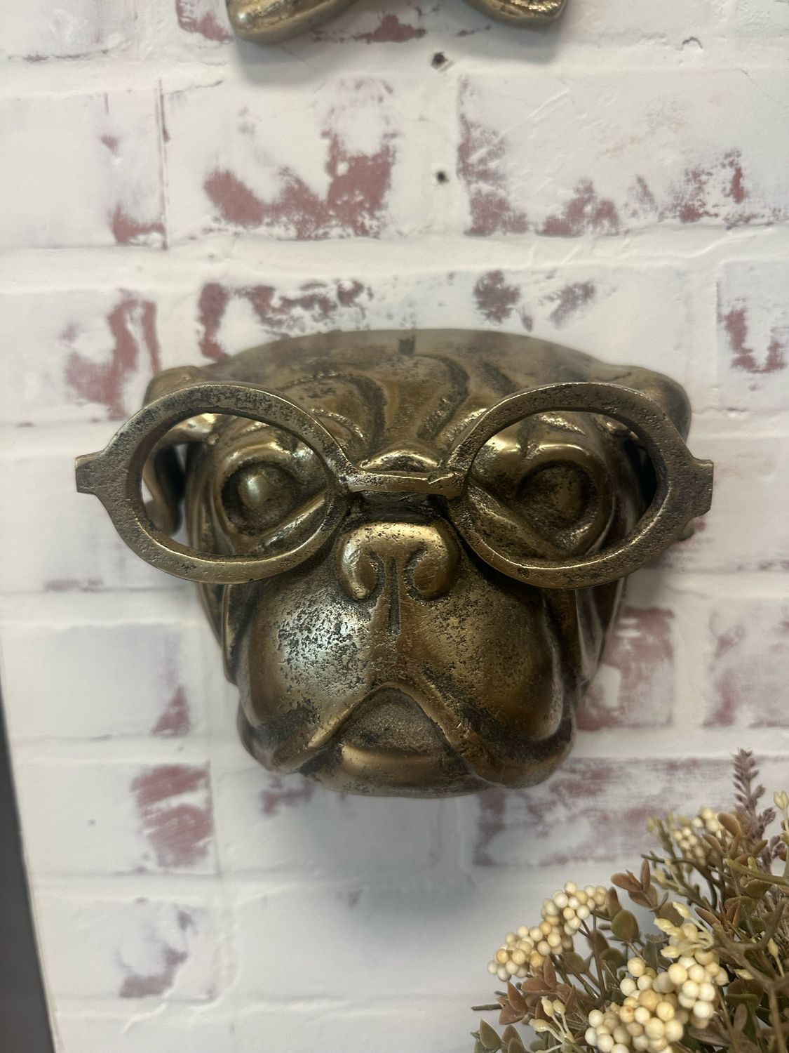 PDG 8.5&quot; Gold Dog Wall 9x8