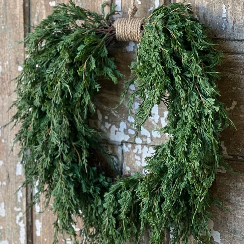 Lan 24&quot; Emerald Falls Hanging Wreath