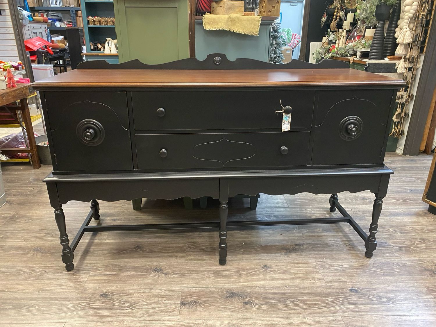 VV Anchor Leg Buffet 67x22.5x39