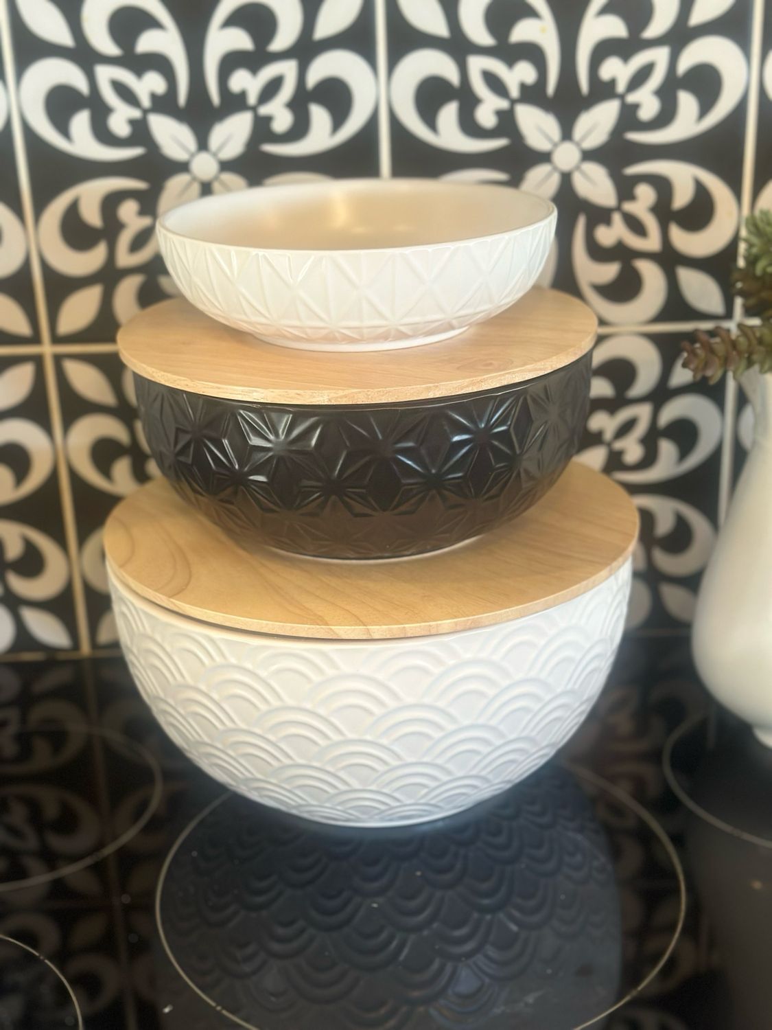DWL Set Of 3 White Ceramic Bowls