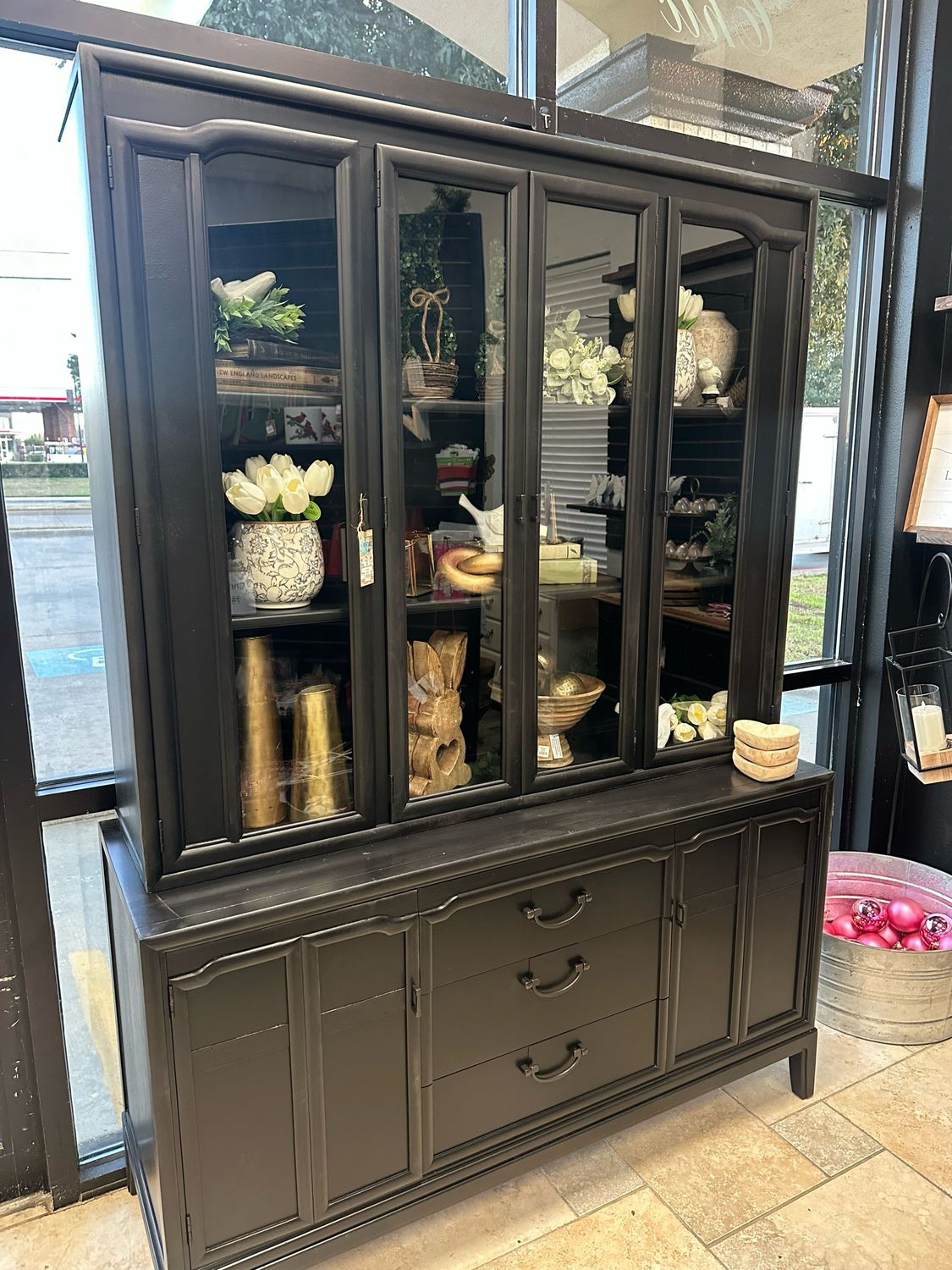 Vv Blk Hutch 56x19x78 sale 