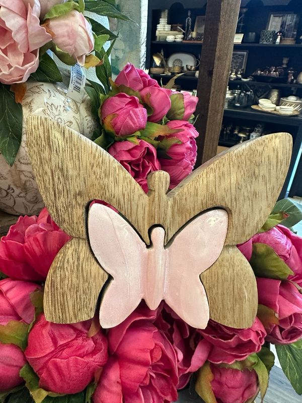 WTC Lg Nat/Pink Scalloped Butterfly Block 5.75x4.25