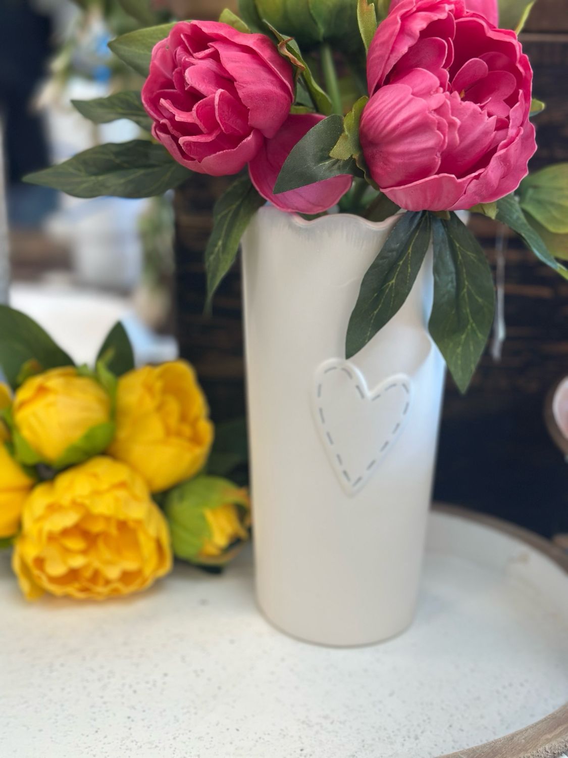 BB 8&quot; Raised Heart Vase