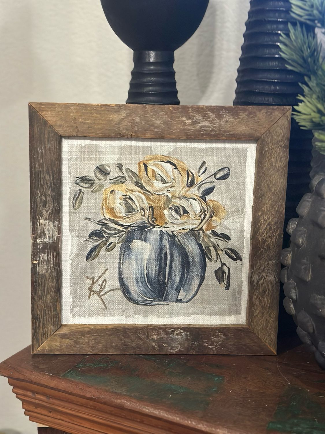 SCM 12x12 Navy Vase Yel Flower